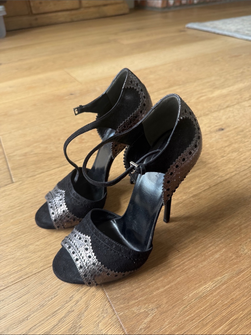 Gucci Karen Python D’Orsay Sandal